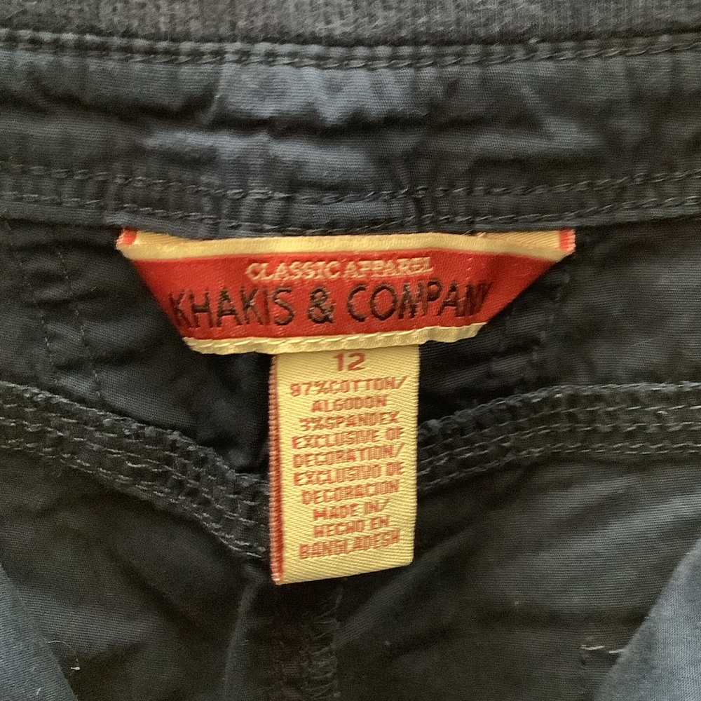 Stylish Black Capris for Women - Picture 2 of 5